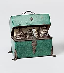 Necessaire by Unknown