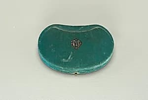 Necklace box by Unknown