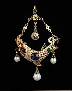 Pendant by Unidentified