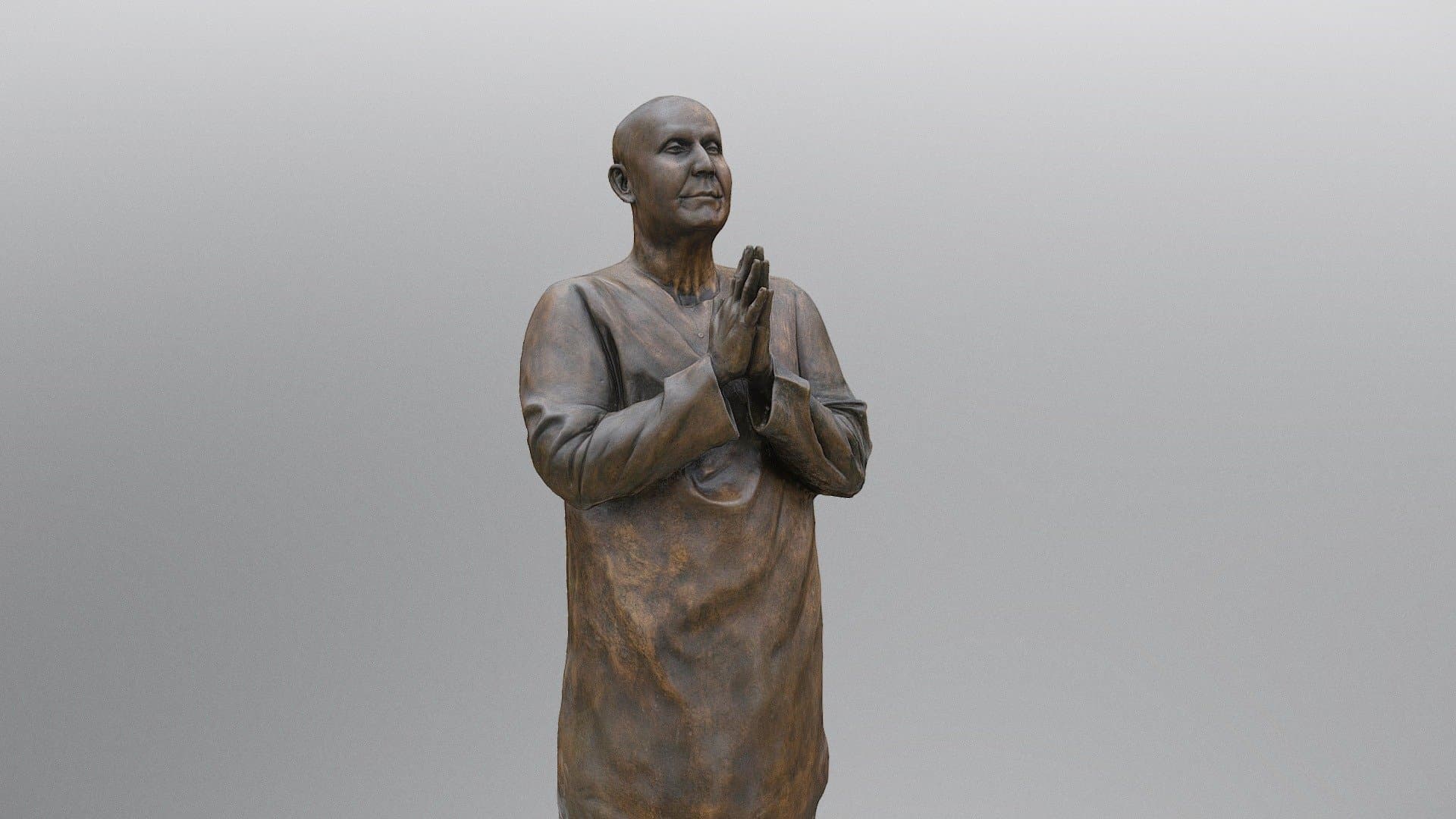 Sri Chinmoy statue
