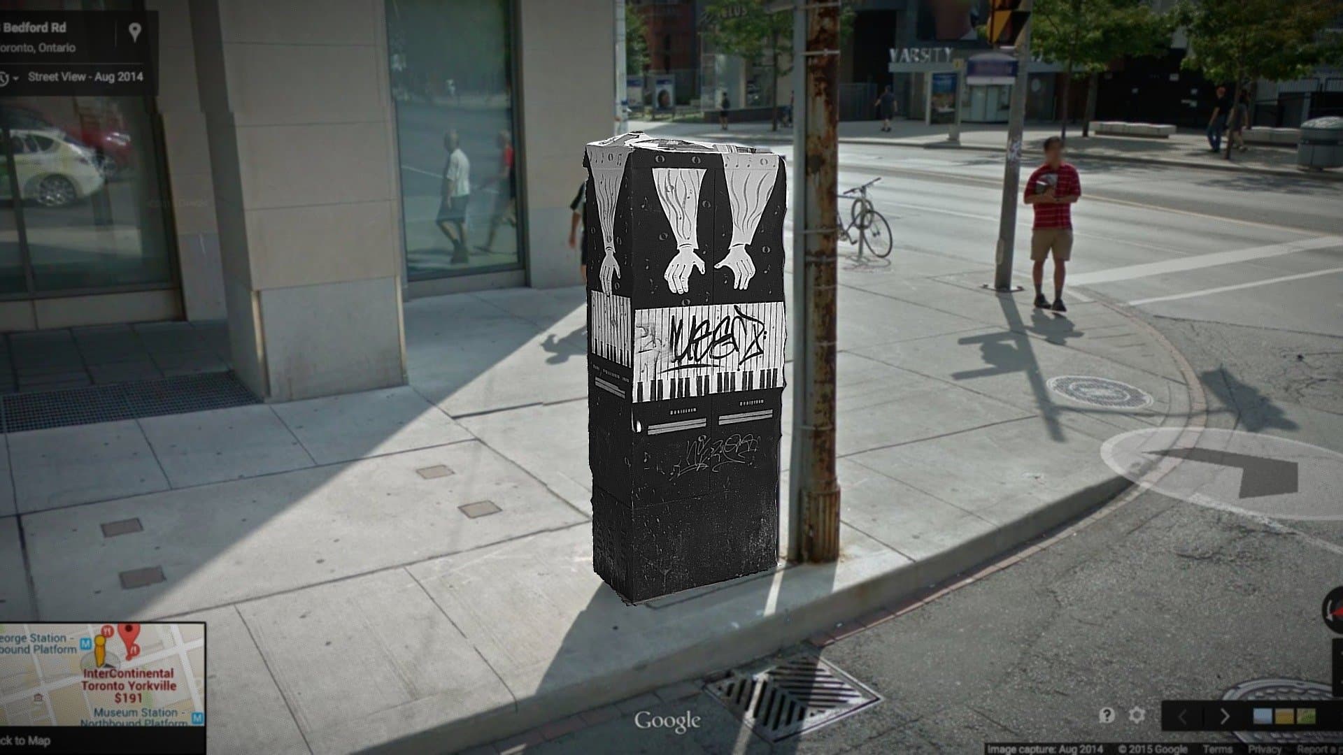 Street piano
